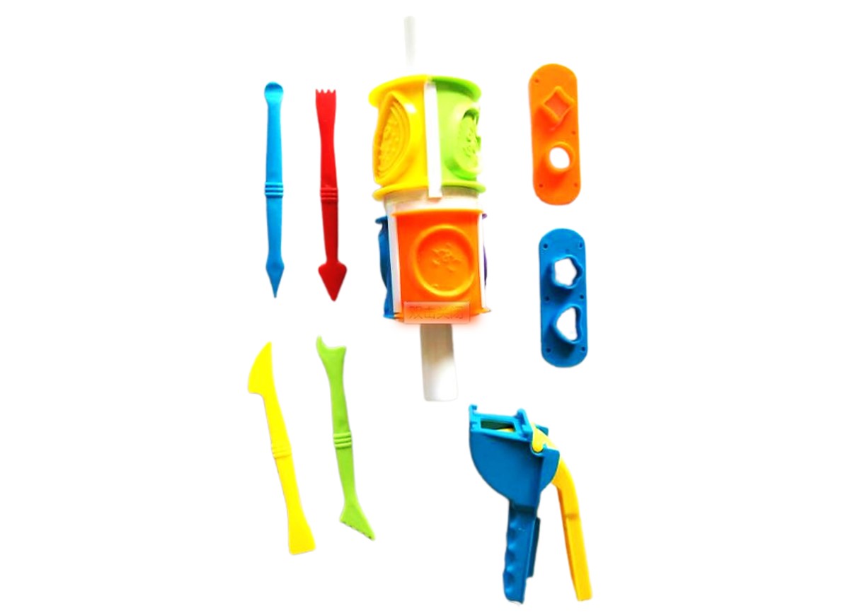 צורות לבצק עם מכונה בשקית