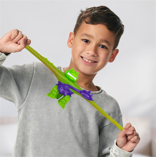 גו ג'יט זו - דמות נמתחת סטרייקר - סטרץ' Strech Strikers רוקג'או - Goo Jit Zu