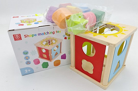 קוביית הכנסת צורות מעץ לפעוטות