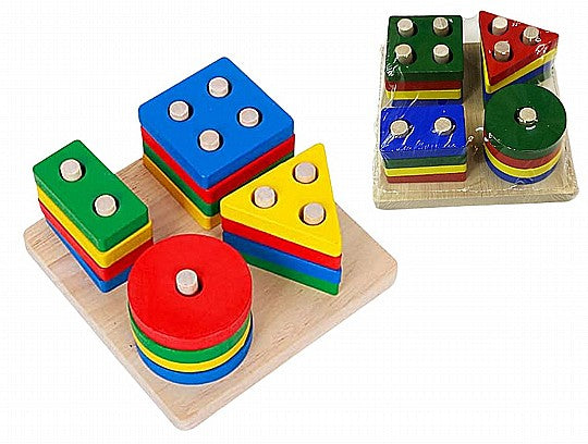 הכנסת צורות על מוטות מעץ