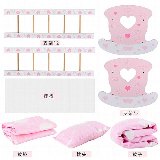 מיטה לבובה מעץ עם מצעים