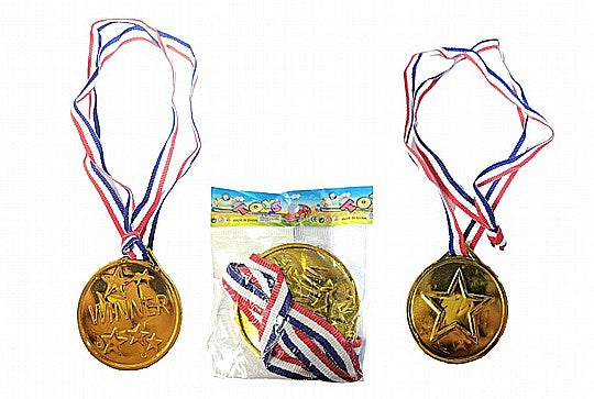 מדליה מפלסטיק