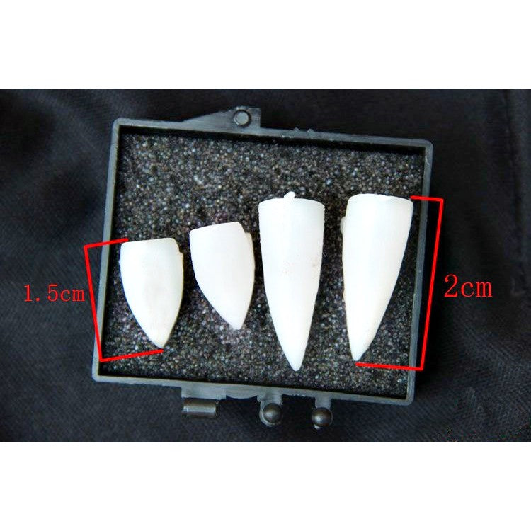 ניבים מפלסטיק לתחפושת ערפד