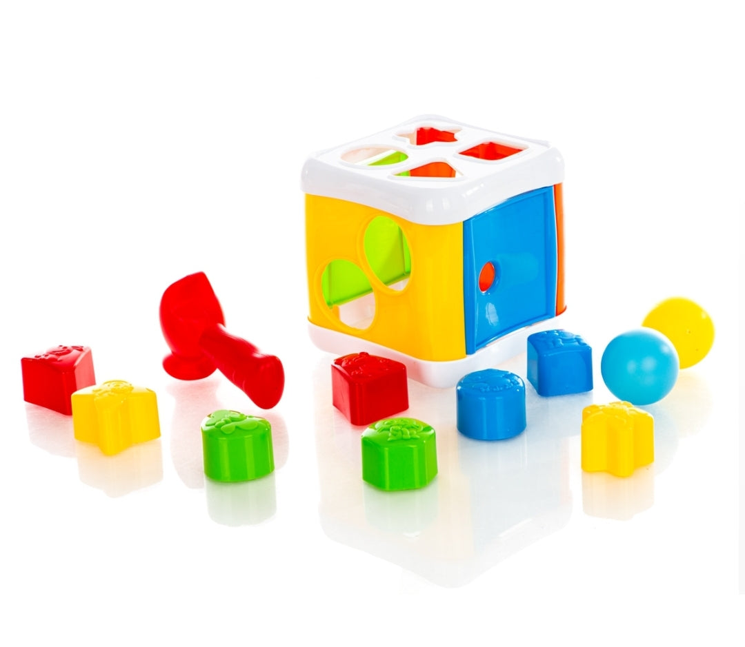 קוביית הכנסת צורות עם הך פטיש