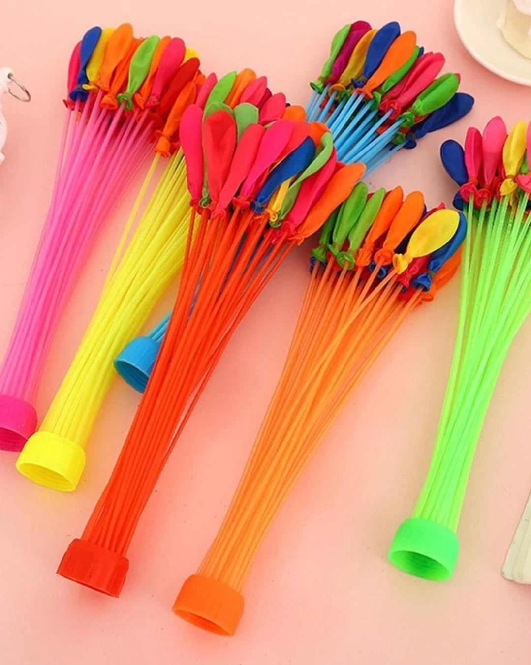 בלוני מים מתחברים לברז