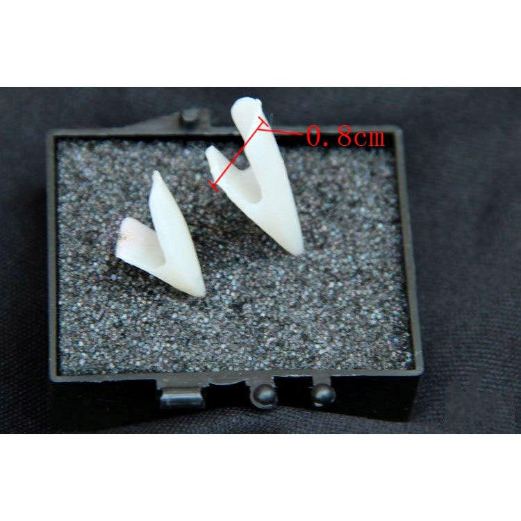 ניבים מפלסטיק לתחפושת ערפד