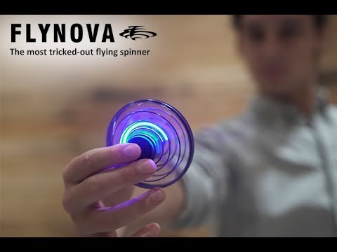 ספינר מעופף עם אורות וכבל טעינה