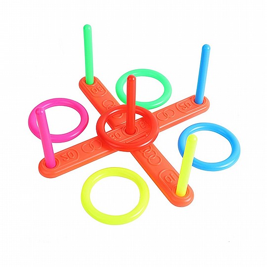 משחק קליעה טבעות על מוטות