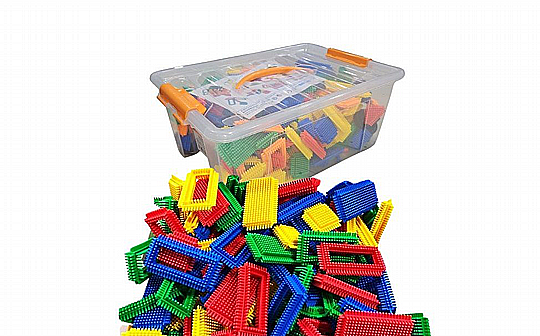 משחק סברס – 215 חלקים בקופסת פלסטיק