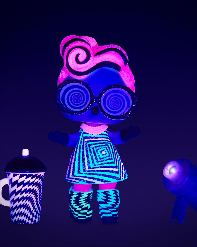 בובת לול גליטר זוהרת בחושך LOL Glitter