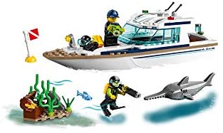 לגו סיטי 60221 יאכטה