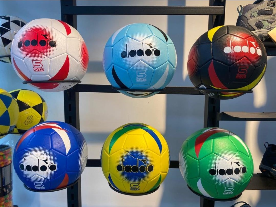 כדור כדורגל דיאדורה מספר 5