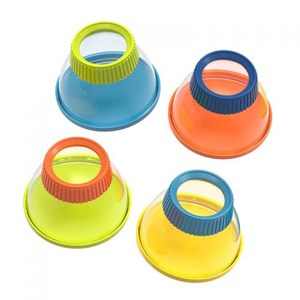 זכוכית מגדלת מיוחדת למדען הצעיר