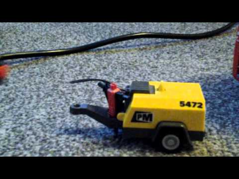 פליימוביל פועל בניין עם מקדח ג'מבו 5472